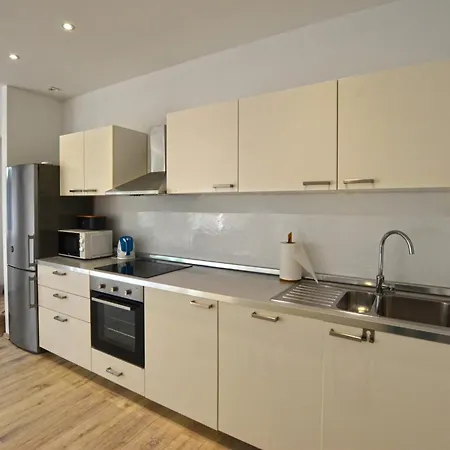 Nin With Private Pool