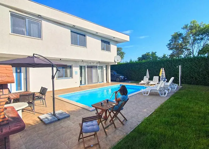 Vila Nin With Private Pool Rovinjsko Selo